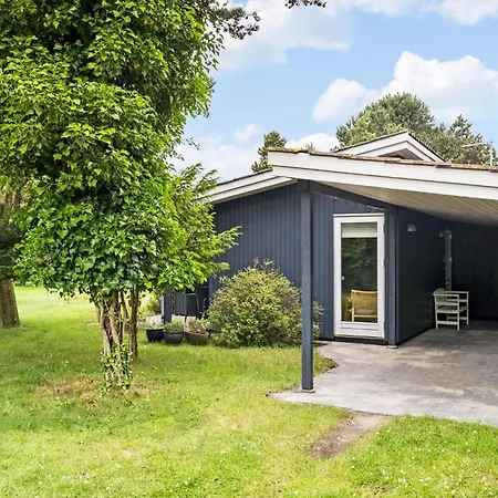 Front In Nykobing Sj With Wifi Ferienhaus